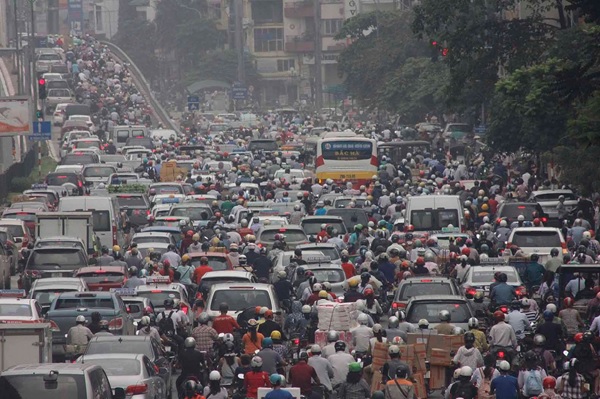 Hoạt động giao thông là một trong những nguyên nhân chủ yếu gây ra tình trạng ô nhiễm không khí