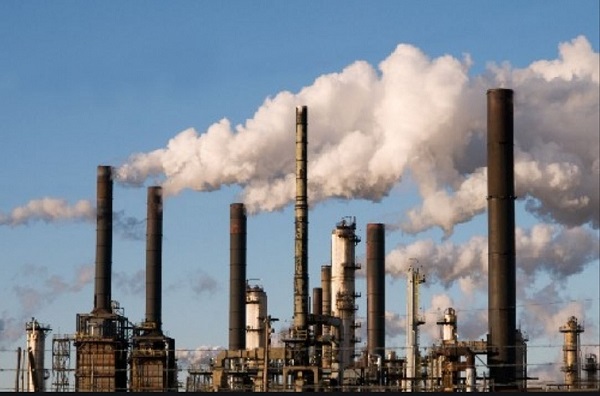 Khí thải từ nhà máy gây ô nhiễm nghiêm trọng cho môi trường
